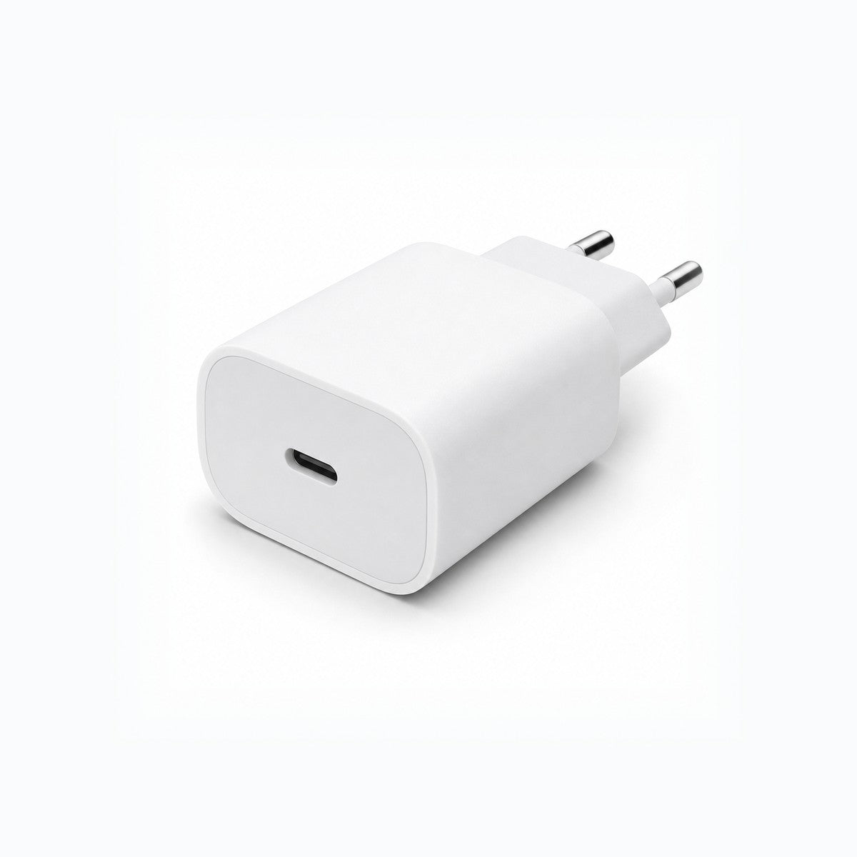 Voltura 20W USB-C-hurtiglader på lys bakgrunn
